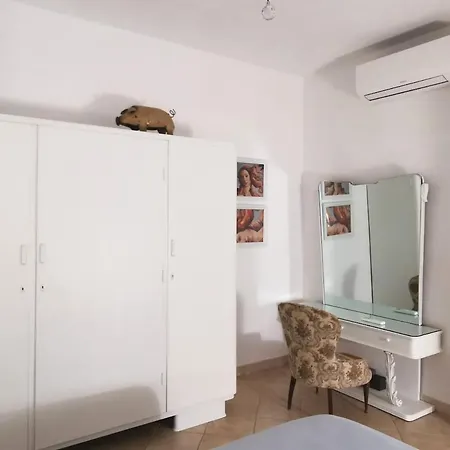 Solebianco شقة ألغيرو